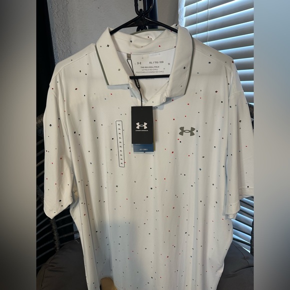 New XL under Armour - Picture 1 of 1